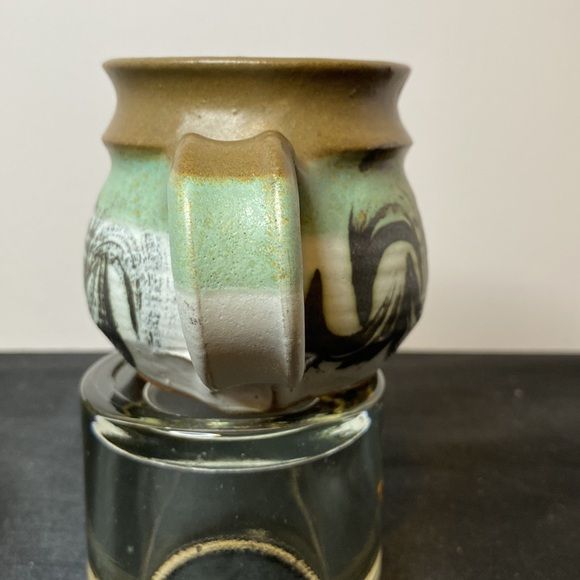 Set of 5 Artist Signed Pottery Mugs - Picture 5 of 7